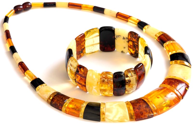 Armband und Collier aus Bernstein.