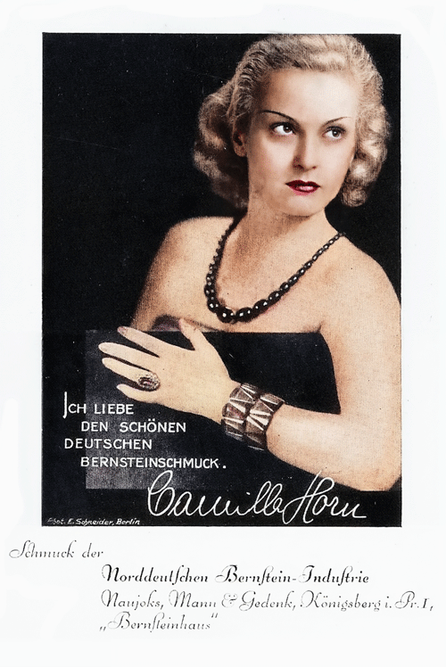 Werbung der Norddeutschen Bernstein-Industrie mit Camilla Horn Historische Werbung der Norddeutschen Bernstein-Industrie mit Camilla Horn: „Ich liebe den schönen deutschen Bernsteinschmuck.“